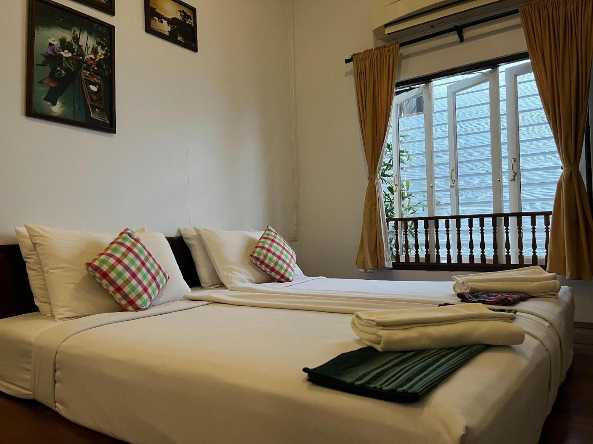 Thanicha Resort Amphawa Samut Songkhram Room photo